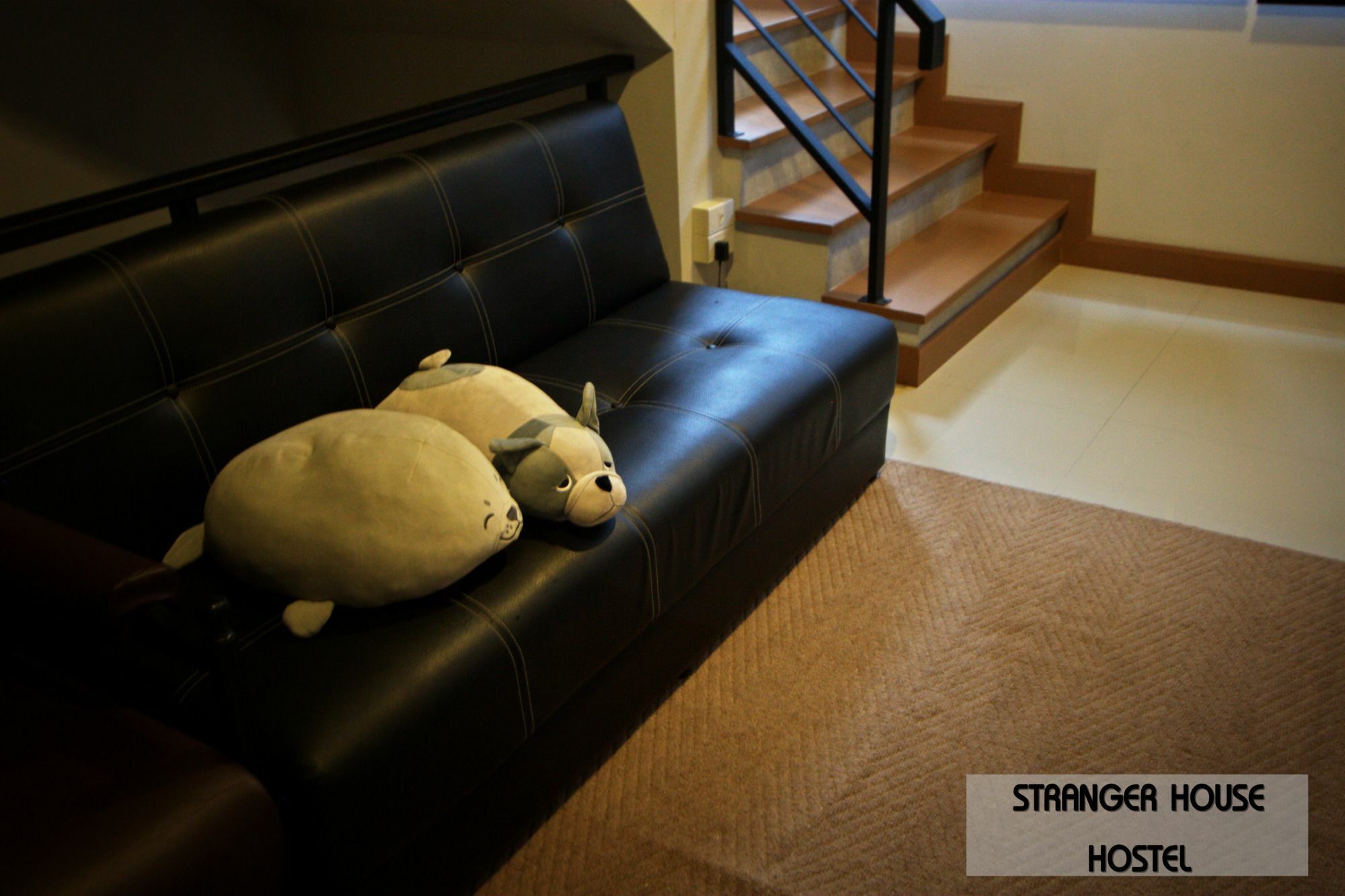 Stranger House Hostel Чиангмай Екстериор снимка